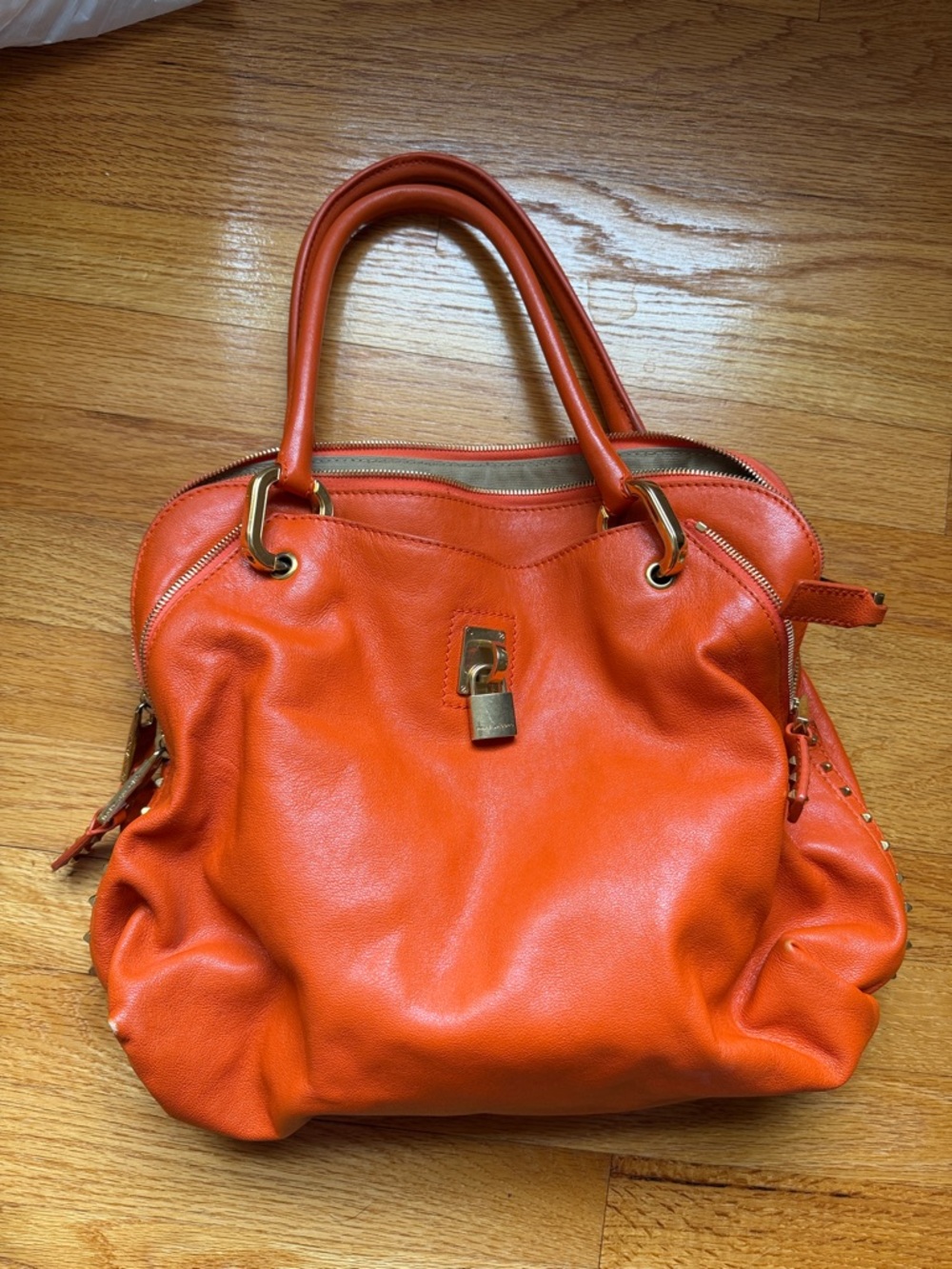 Marc Jacobs Mandarin Leather Shoulder Bag with Gold Hardware